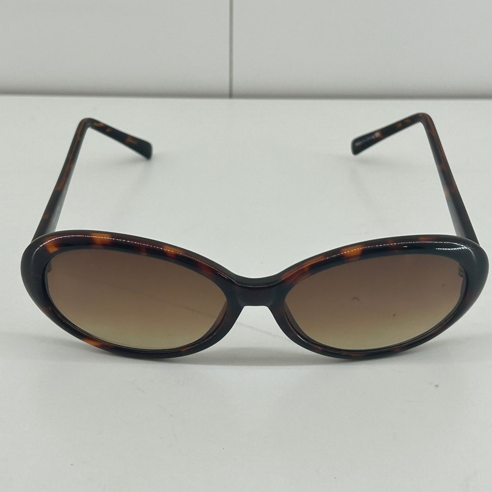 Simply Vera Vera Wang Womens Sunglasses Brown Tortoise Oval Frame UV